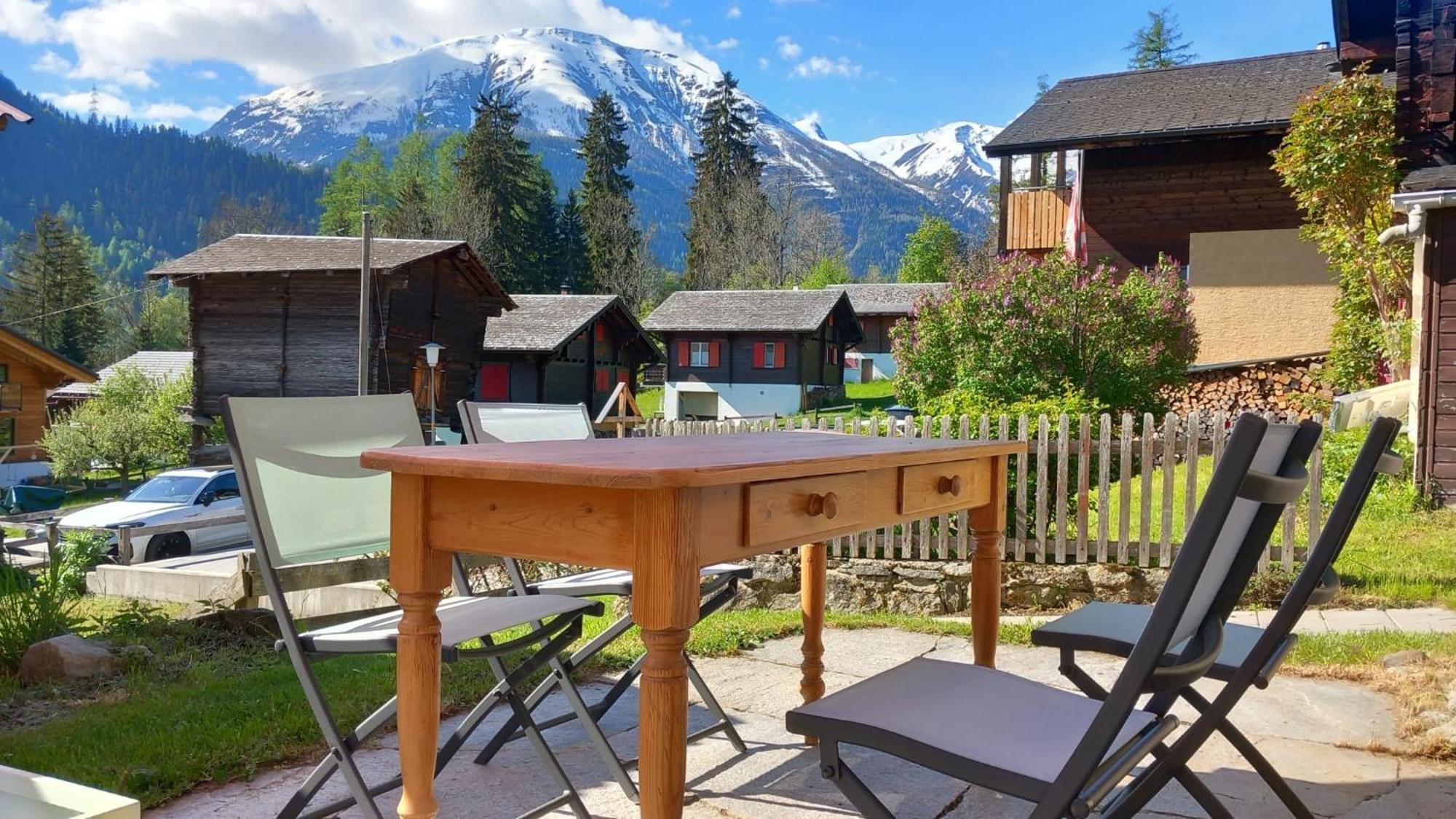 Heimeliges Walliserhaus Fiesch Zewnętrze zdjęcie